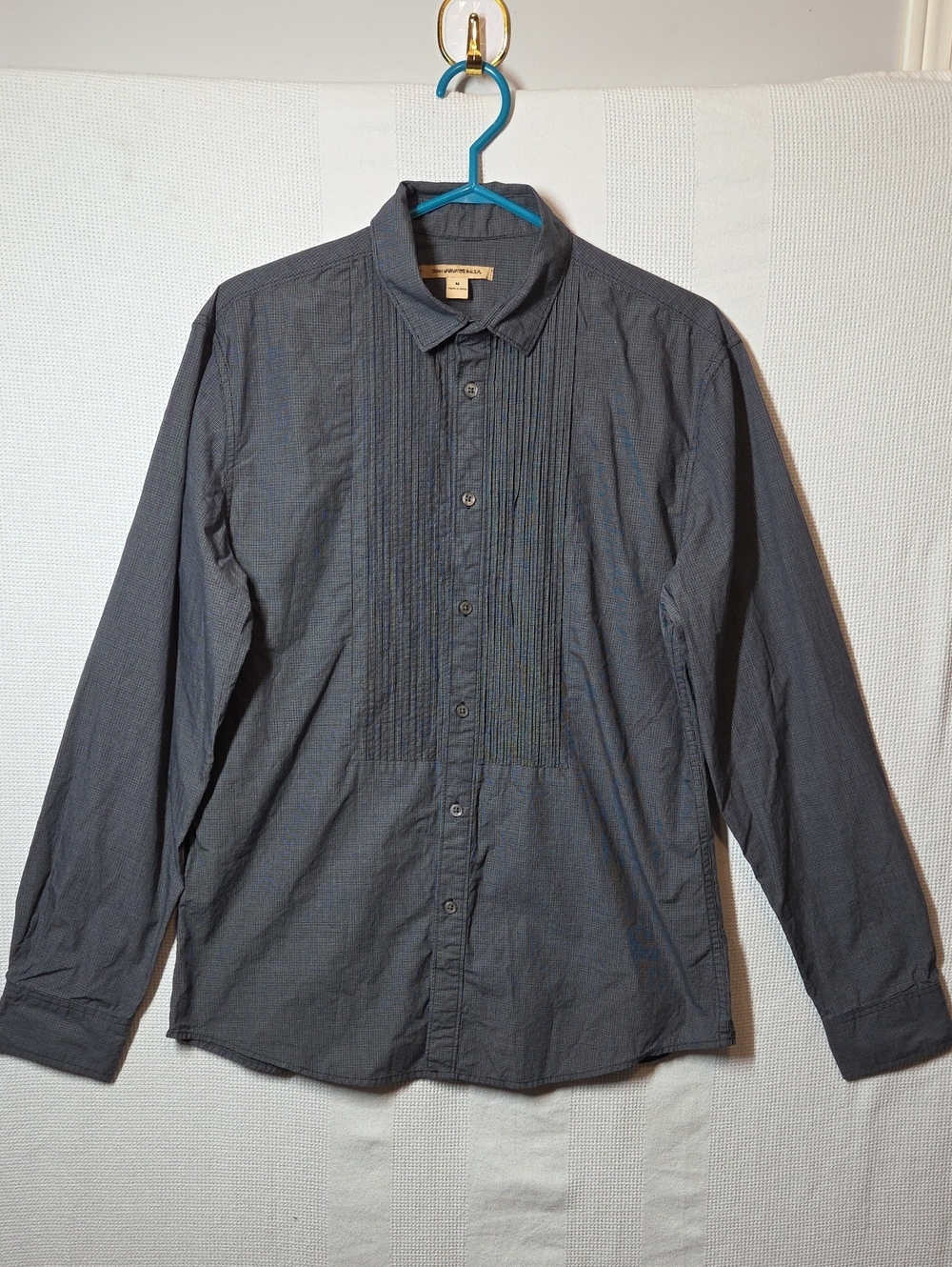 John Varvatos USA Dress Shirt Mens Size Medium Black Checks Pleated Long Sleeve